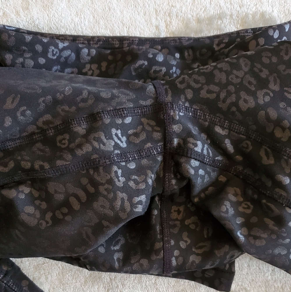 LA‎ SOCIETY Leopard Print Black Leggings. - Picture 10 of 10